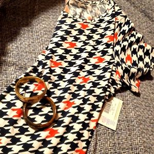 New hounds tooth print classic t